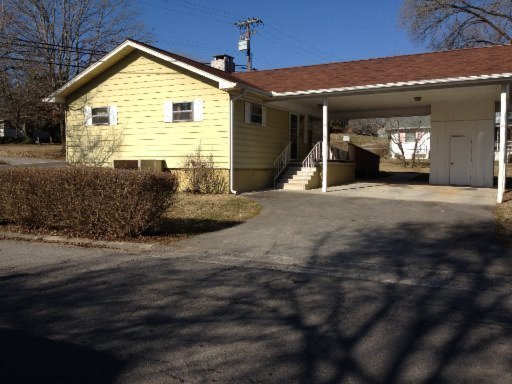 100 Nesper Road Oak Ridge, TN 37830 - Photo 1 of 14 Primary Photo