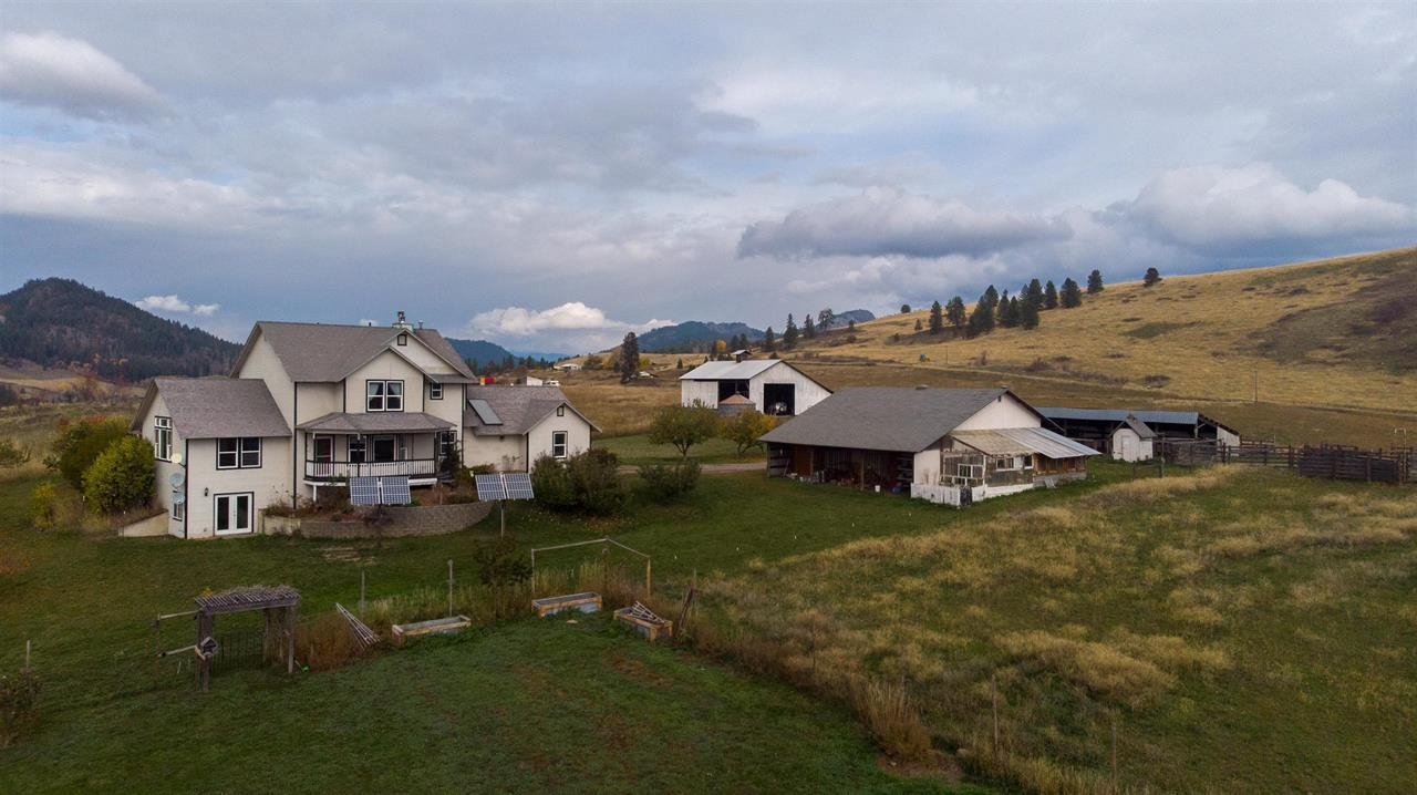 1810 Brooks Road Evans, WA 99126 - Photo 5 of 50