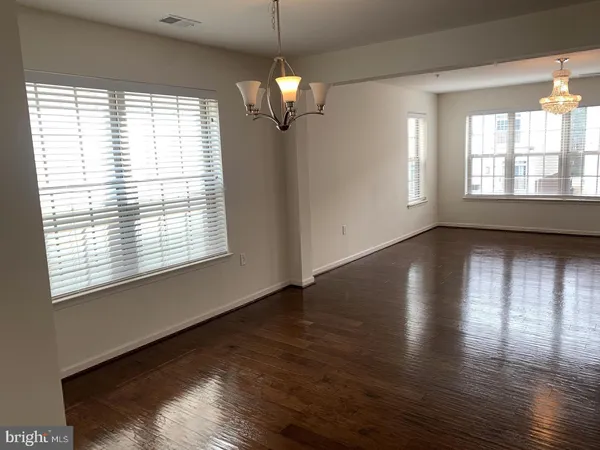 $3,000 | 3705 Chippendale Circle, Woodbridge, VA 22193