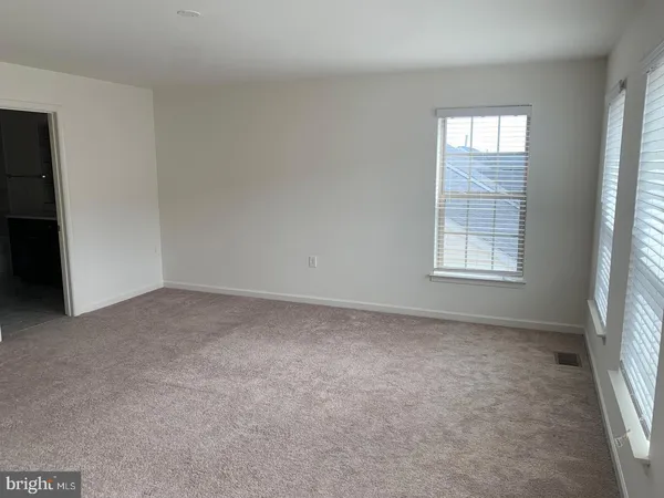 $3,000 | 3705 Chippendale Circle, Woodbridge, VA 22193