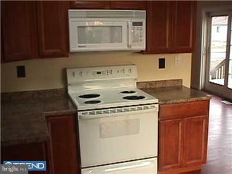 614 Butler Street Riverside, NJ 08075 - Photo 9 of 12 Kitchen
