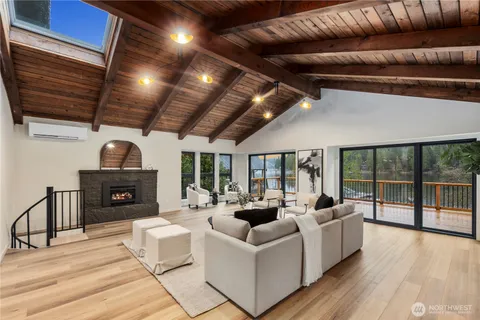 $1,399,000 | 1311 Southwest Lake Roesiger Road, Snohomish, WA 98290