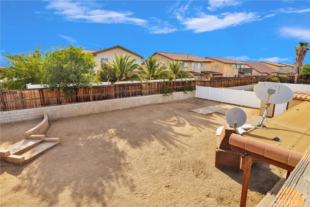 13194 Cardinal Road Victorville, CA 92392 - Photo 43 of 64