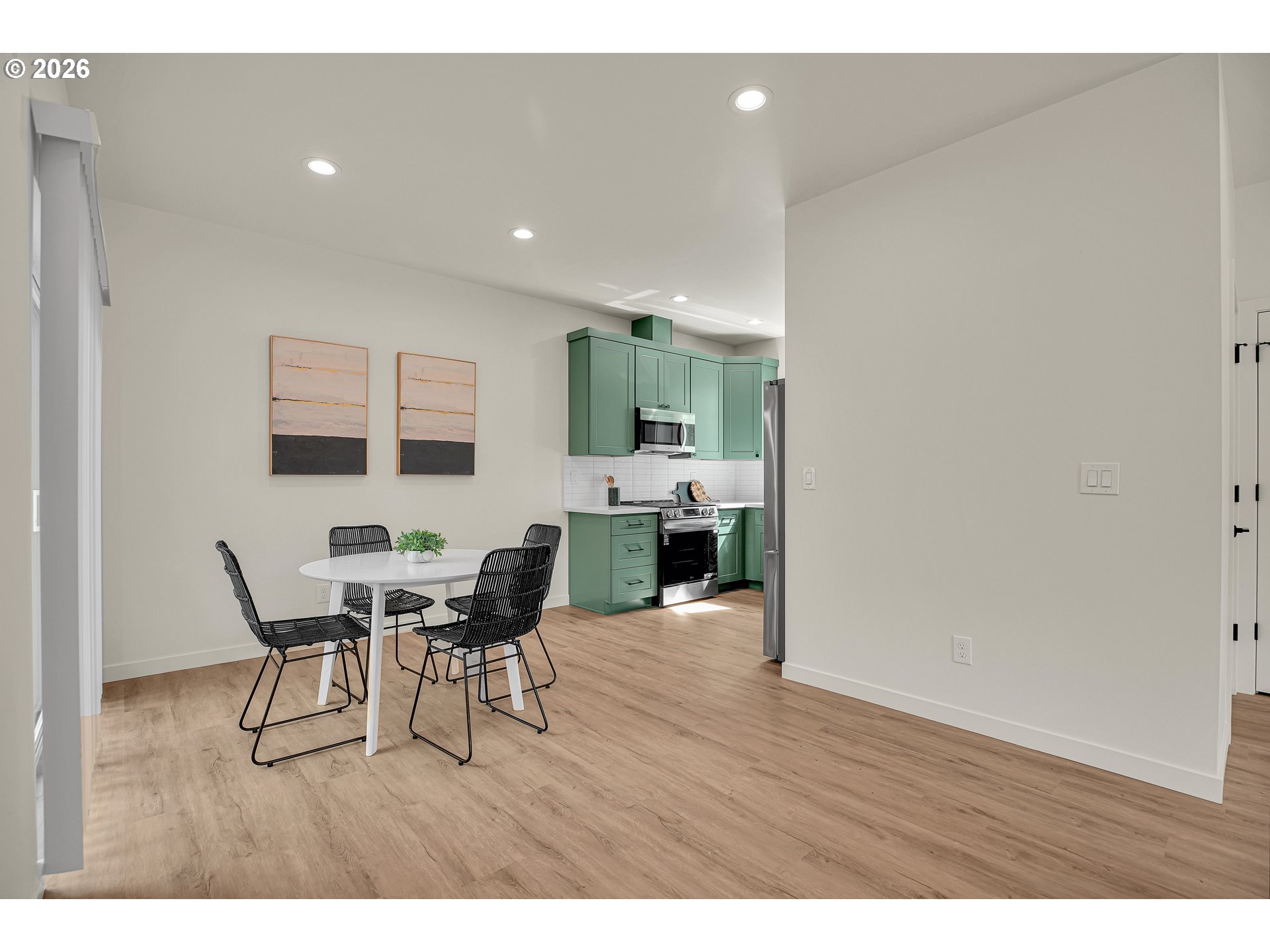 8067 Southeast Carlton Street Portland, OR 97206 - Photo 7 of 32