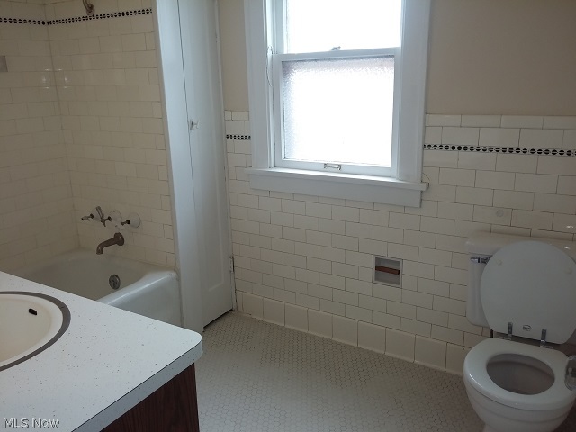 3479 Northcliffe Road Cleveland, OH 44118 - Photo 14 of 19 Gallery Image 14