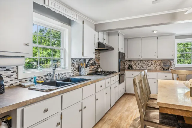 $995,000 | 7 Cappy's Lane, York, ME 03909