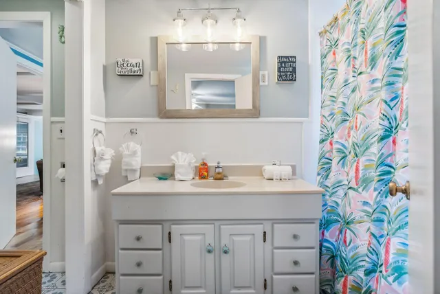 $995,000 | 7 Cappy's Lane, York, ME 03909