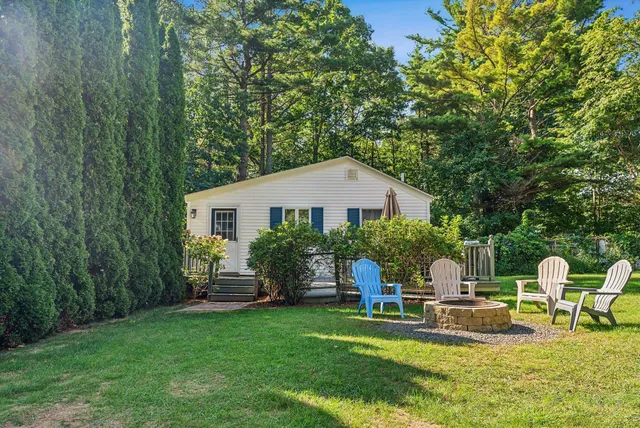 $995,000 | 7 Cappy's Lane, York, ME 03909