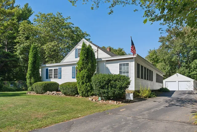 $995,000 | 7 Cappy's Lane, York, ME 03909