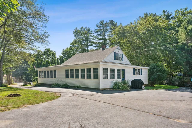 $995,000 | 7 Cappy's Lane, York, ME 03909