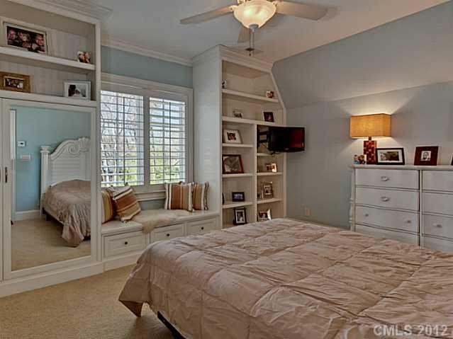 3419 Foxcroft Road Charlotte, NC 28211 - Photo 11 of 16