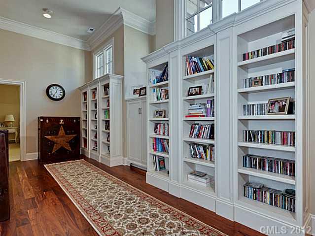 3419 Foxcroft Road Charlotte, NC 28211 - Photo 13 of 16