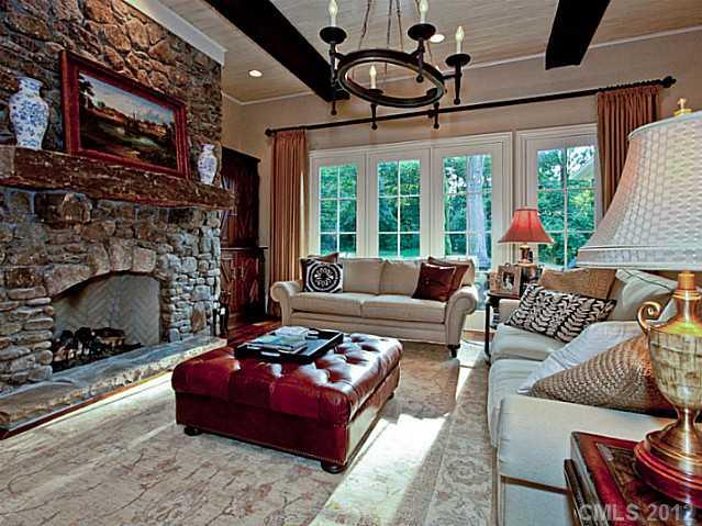 3419 Foxcroft Road Charlotte, NC 28211 - Photo 3 of 16