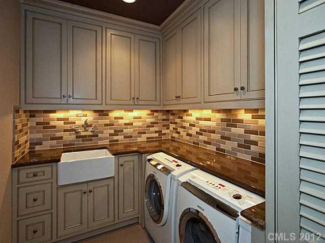 3419 Foxcroft Road Charlotte, NC 28211 - Photo 7 of 16