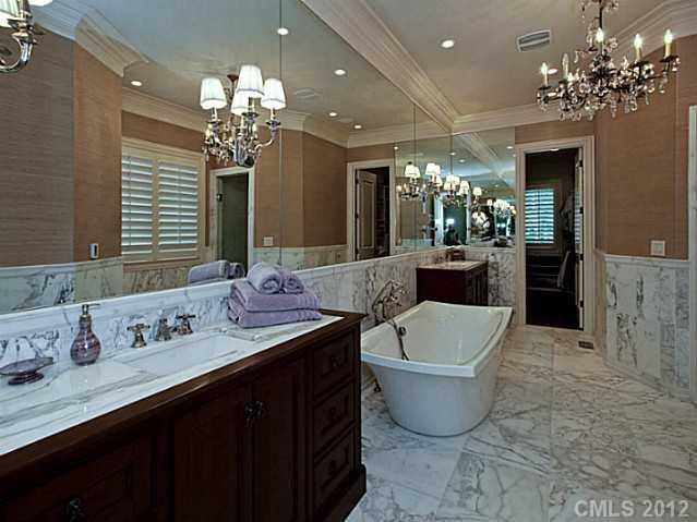 3419 Foxcroft Road Charlotte, NC 28211 - Photo 10 of 16