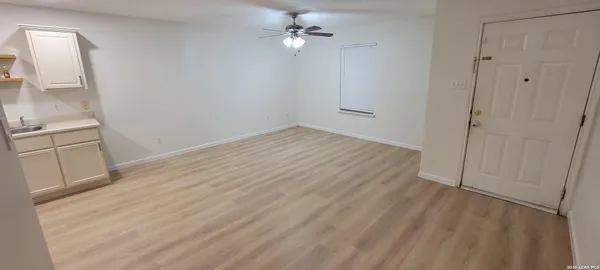 $1,500 | 4915 Fortuna Place, San Antonio, TX 78237