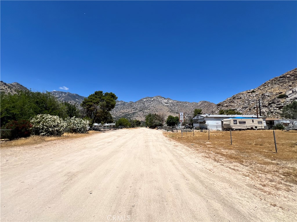 8136 Rocky Hill Road Onyx, CA 93255 - Photo 10 of 11