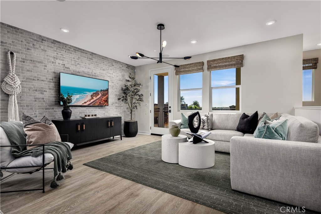 945 Angelene Road Covina, CA 91722 - Photo 3 of 11