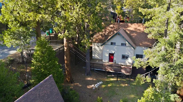 $529,900 | 29667 Lassen Drive, Long Barn, CA 95335