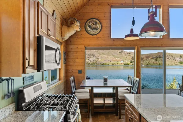 $500,000 | 58 Alkali Cutoff Road, Riverside, WA 98849