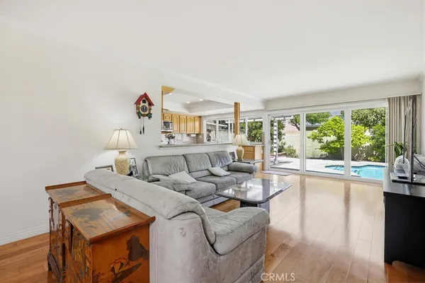 $1,370,000 | 4171 Paseo De Plata, Cypress, CA 90630