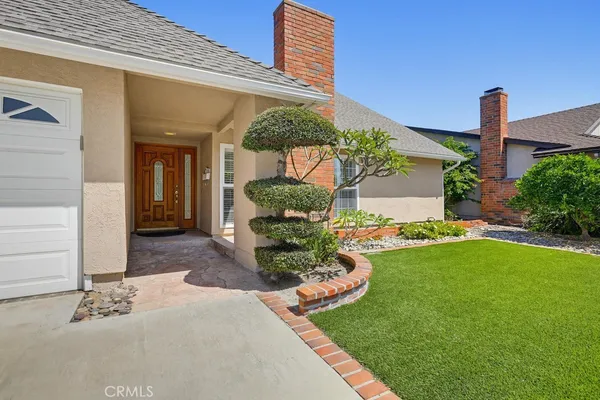 $1,370,000 | 4171 Paseo De Plata, Cypress, CA 90630