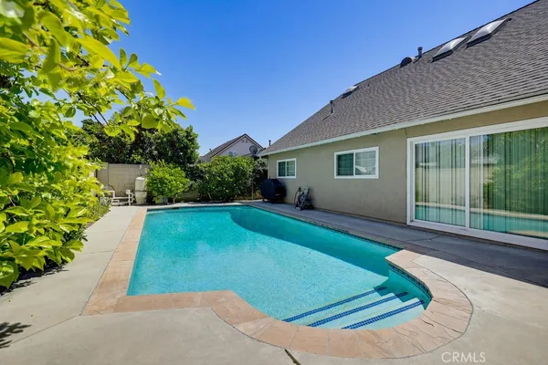 $1,370,000 | 4171 Paseo De Plata, Cypress, CA 90630