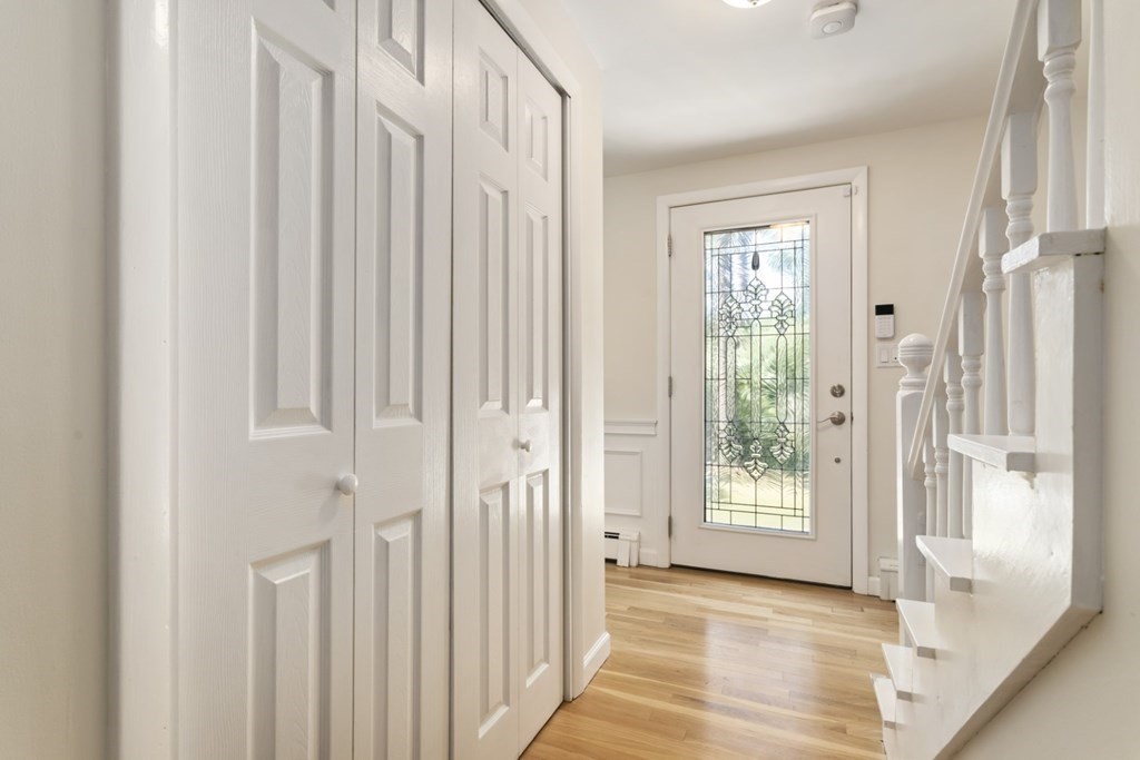 87 Ipswich Road Boxford, MA 01921 - Photo 4 of 42