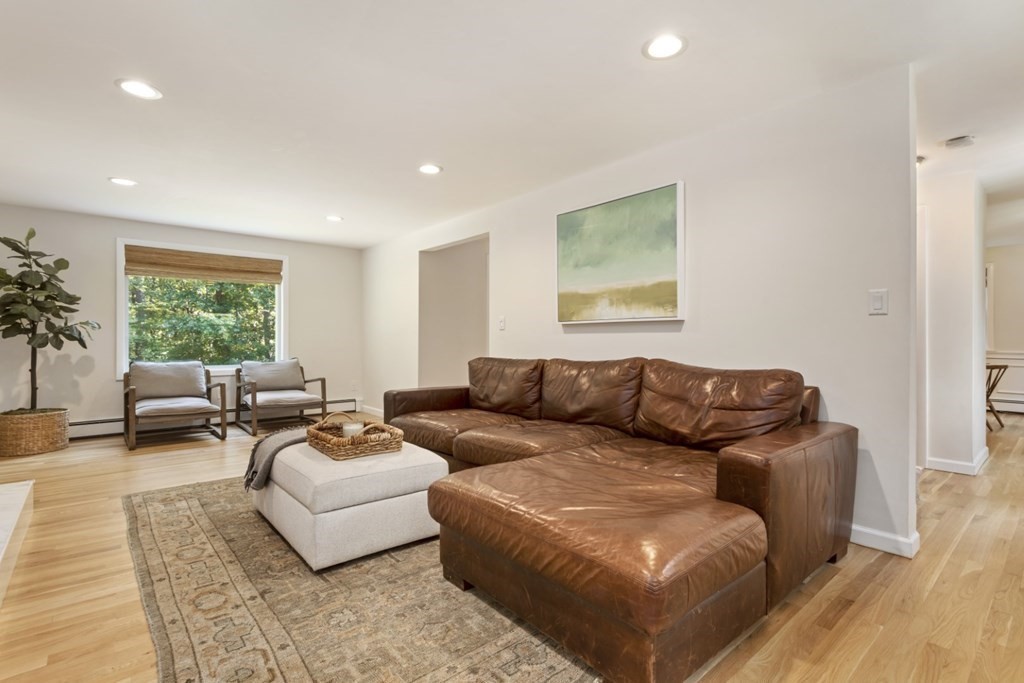 87 Ipswich Road Boxford, MA 01921 - Photo 8 of 42
