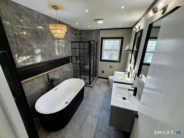 $487,700 | 82 Hemlock Street, West Haven, CT 06516