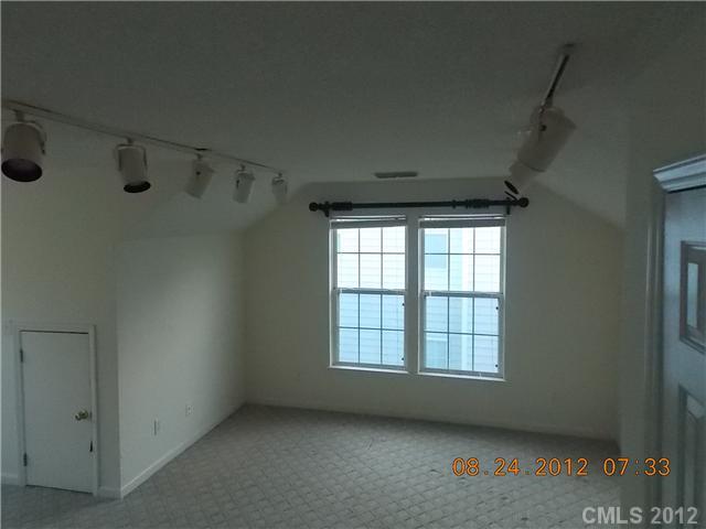 11306 Coreopsis Road Charlotte, NC 28213 - Photo 10 of 10 Gallery Image 10
