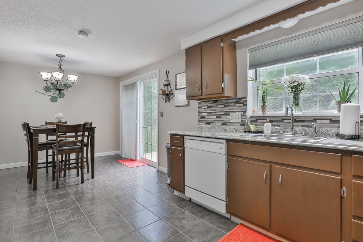 63 East Ridge Road Merrimack, NH 03054 - Photo 6 of 21