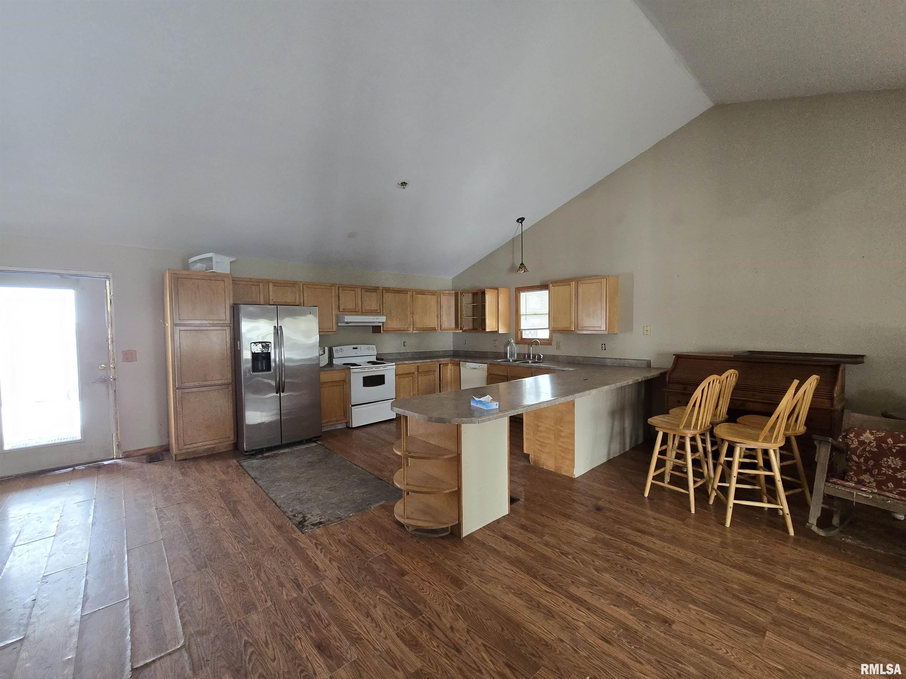 111 East Chestnut Street Mount Sterling, IL 62353 - Photo 4 of 8