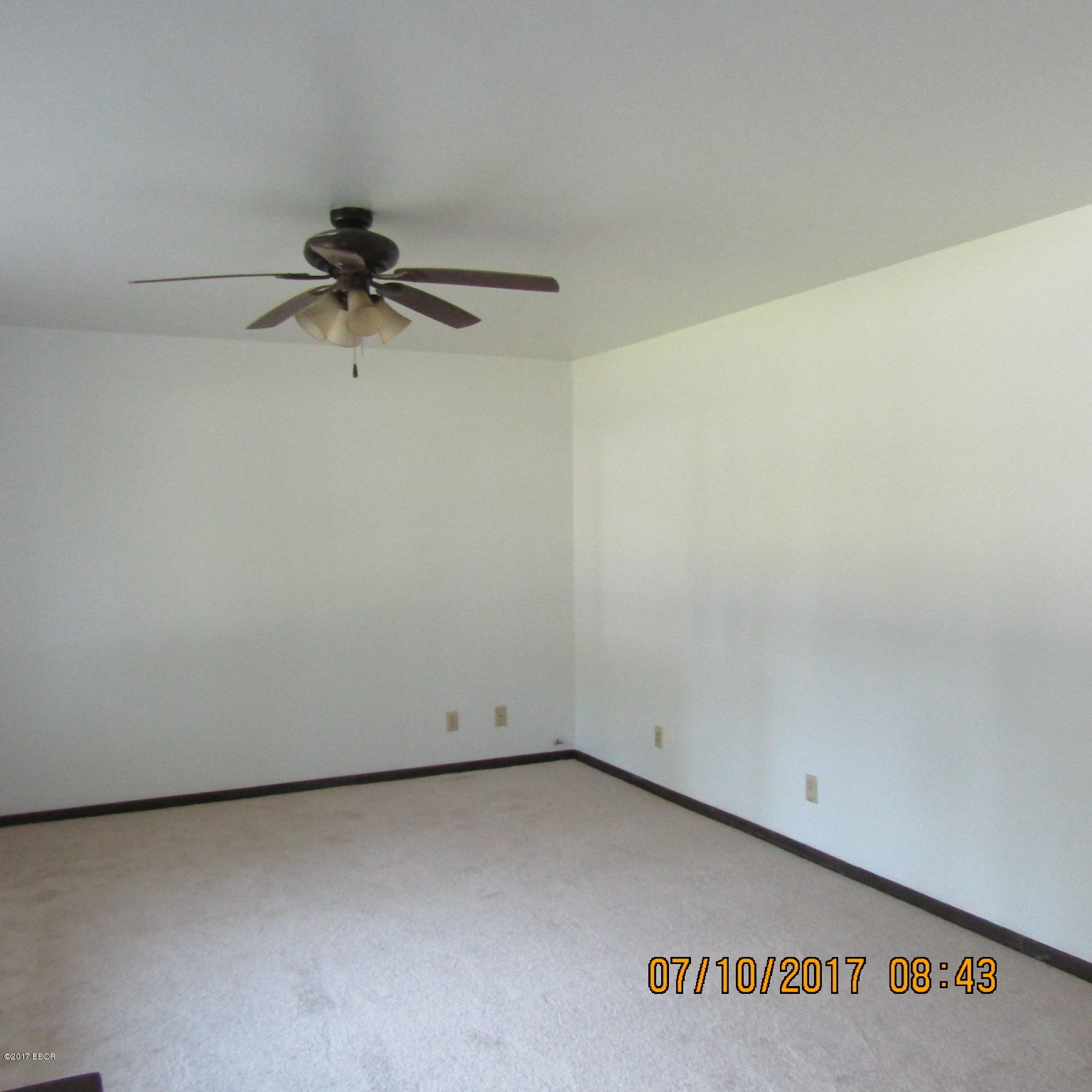 70 Church Street Raleigh, IL 62977 - Photo 3 of 13 Gallery Image 3