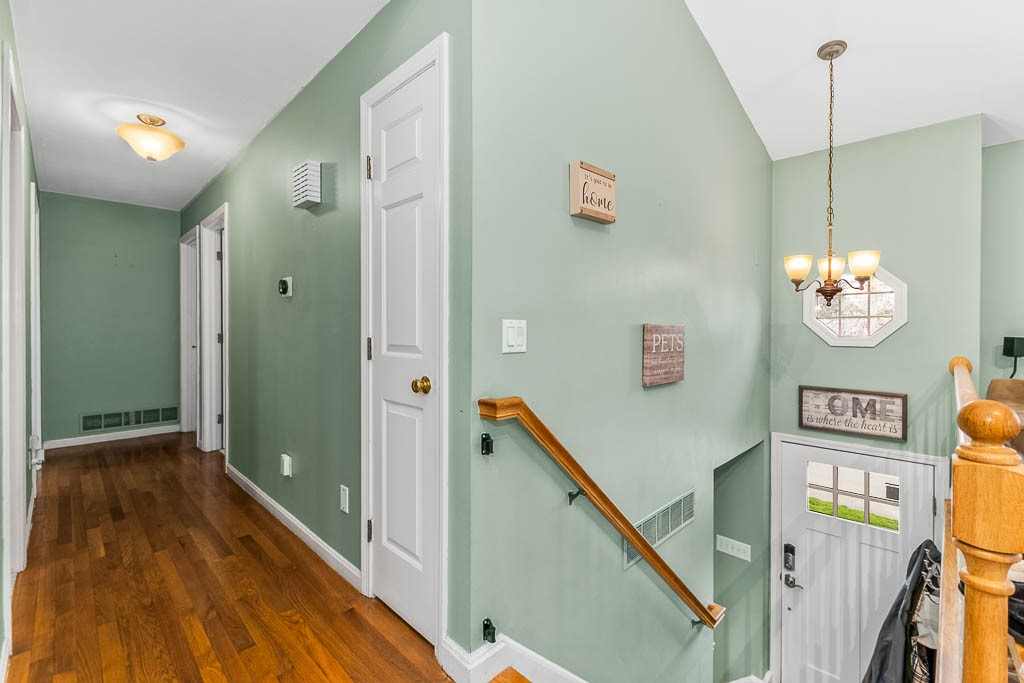 23 Detroit Avenue Warren, RI 02885 - Photo 29 of 43