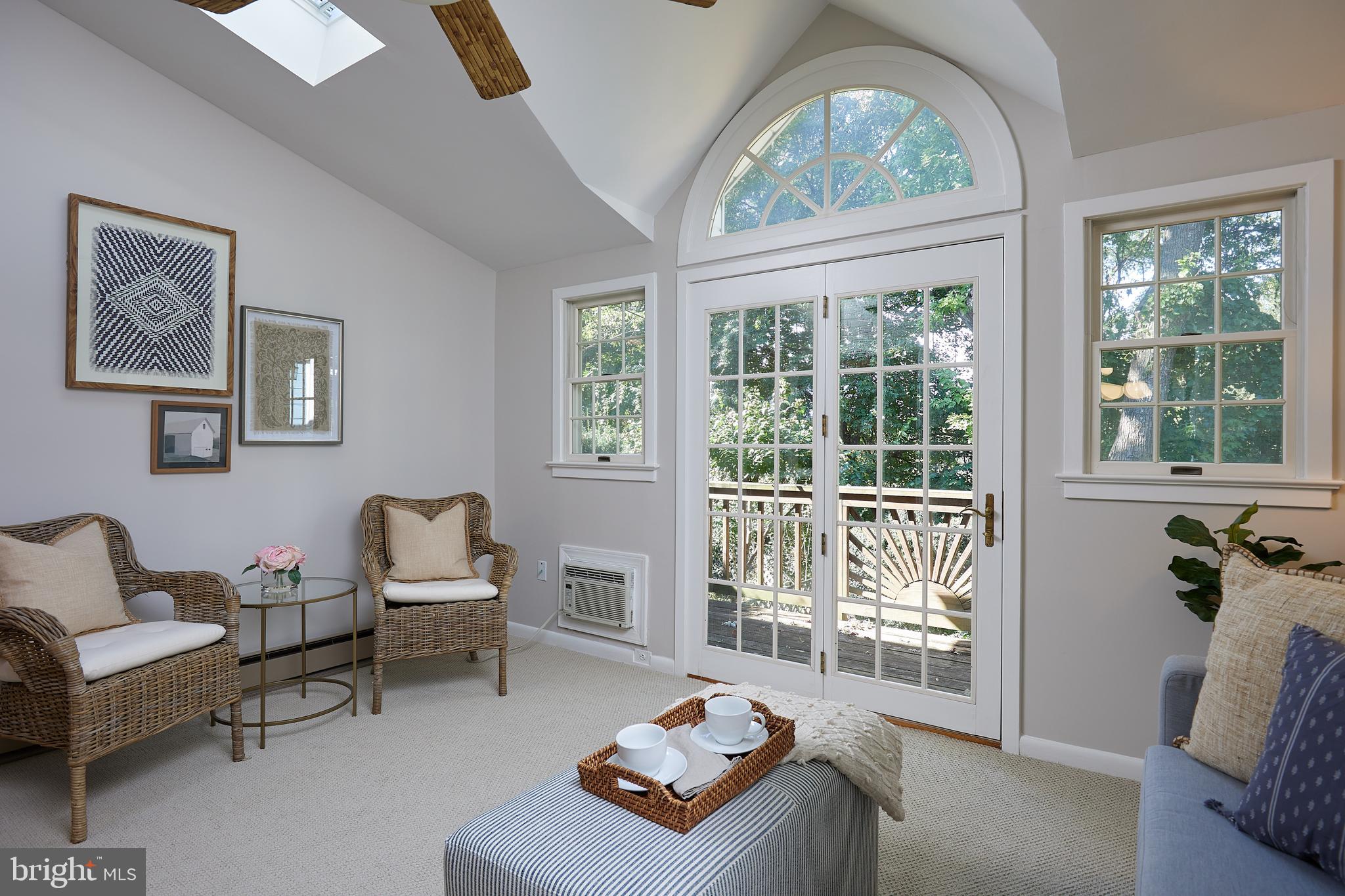 2022 Tunlaw Road Northwest Washington, DC 20007 - Photo 11 of 33 Gallery Image 11
