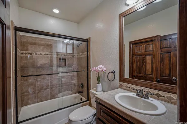 $2,795,000 | 15 Reynosa, San Antonio, TX 78261