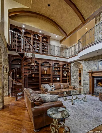 $2,795,000 | 15 Reynosa, San Antonio, TX 78261