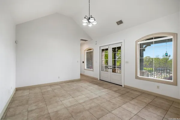 $2,795,000 | 15 Reynosa, San Antonio, TX 78261