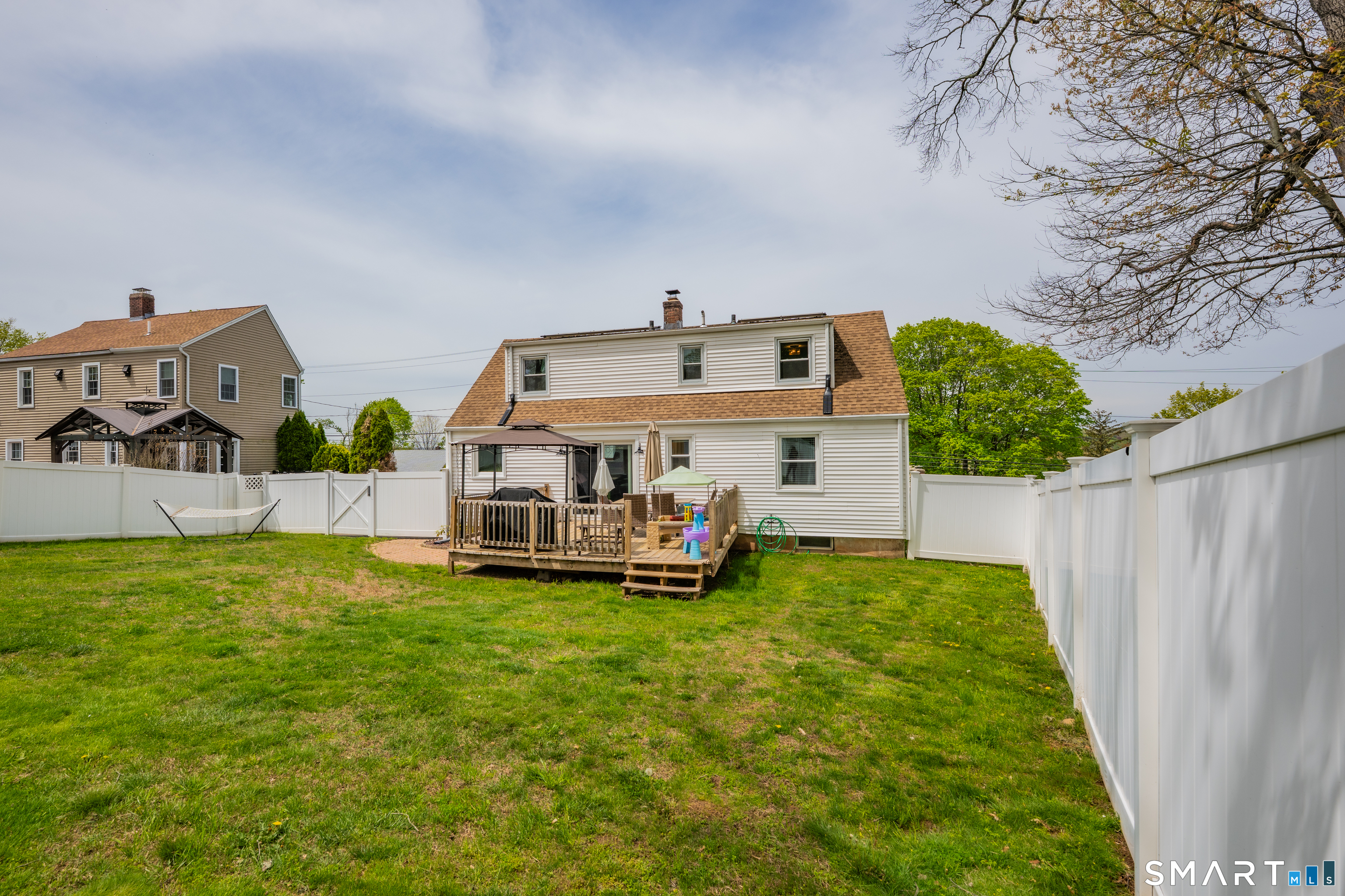 14 Baldwin Street Meriden, CT 06451 - Photo 29 of 35