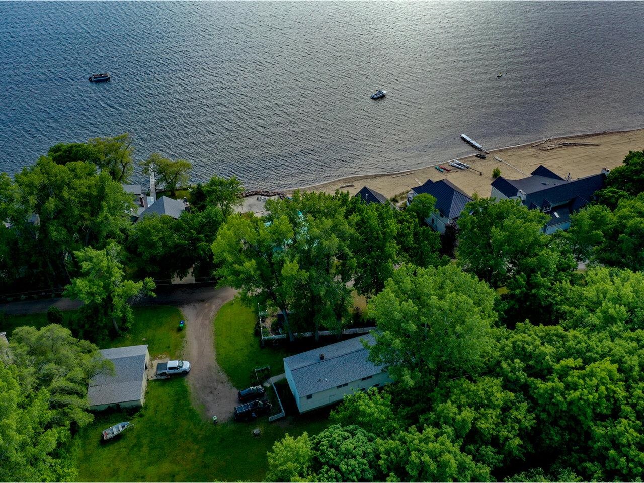 385 Broadlake Road Colchester, VT 05446 - Photo 1 of 40