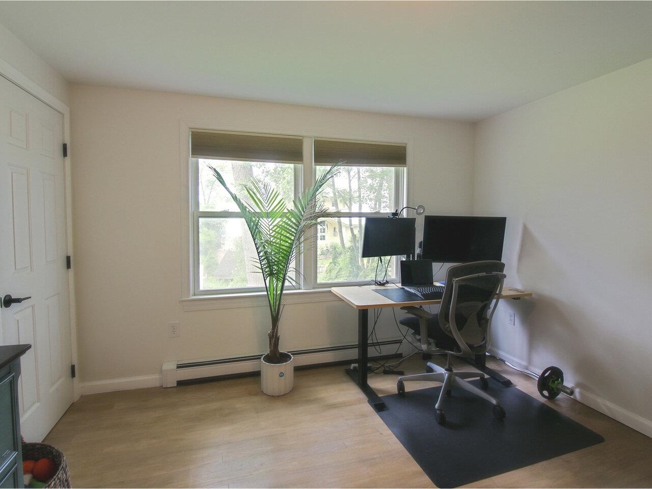 385 Broadlake Road Colchester, VT 05446 - Photo 11 of 40