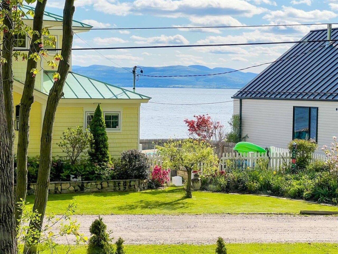 385 Broadlake Road Colchester, VT 05446 - Photo 13 of 40