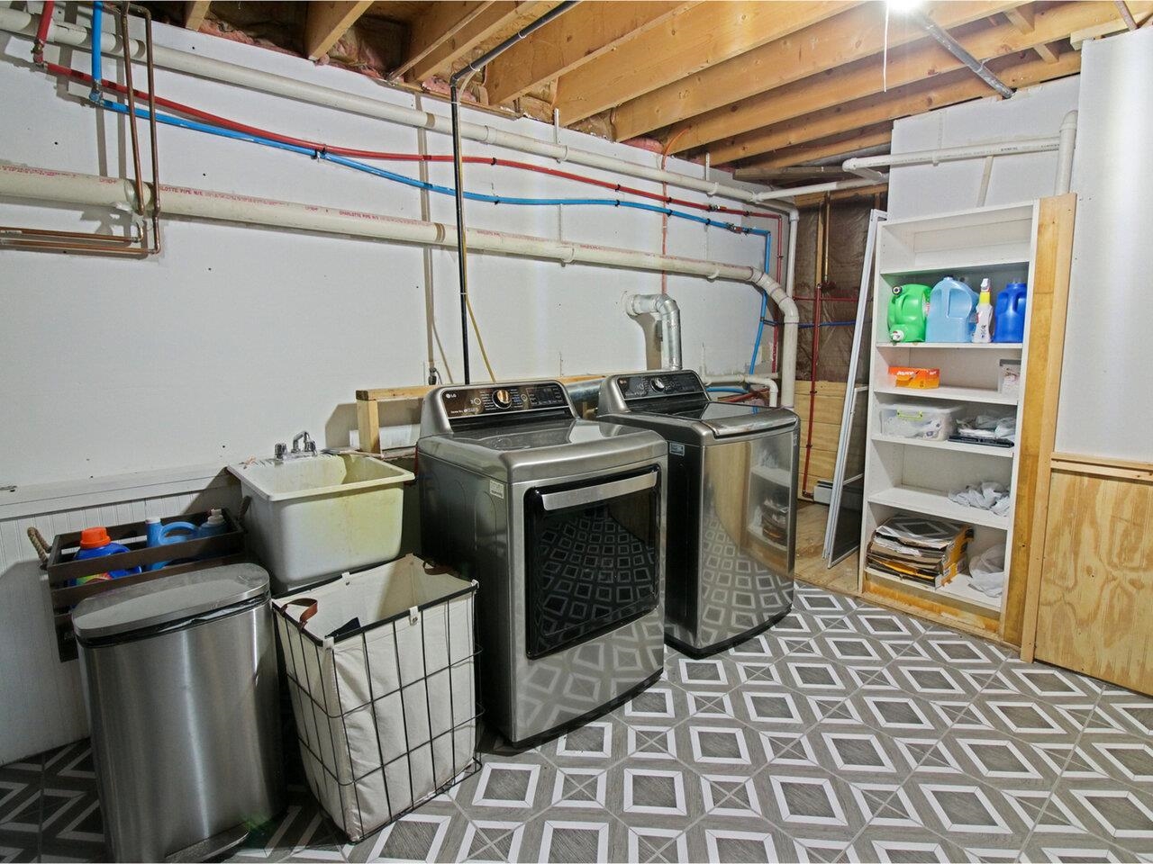 385 Broadlake Road Colchester, VT 05446 - Photo 22 of 40