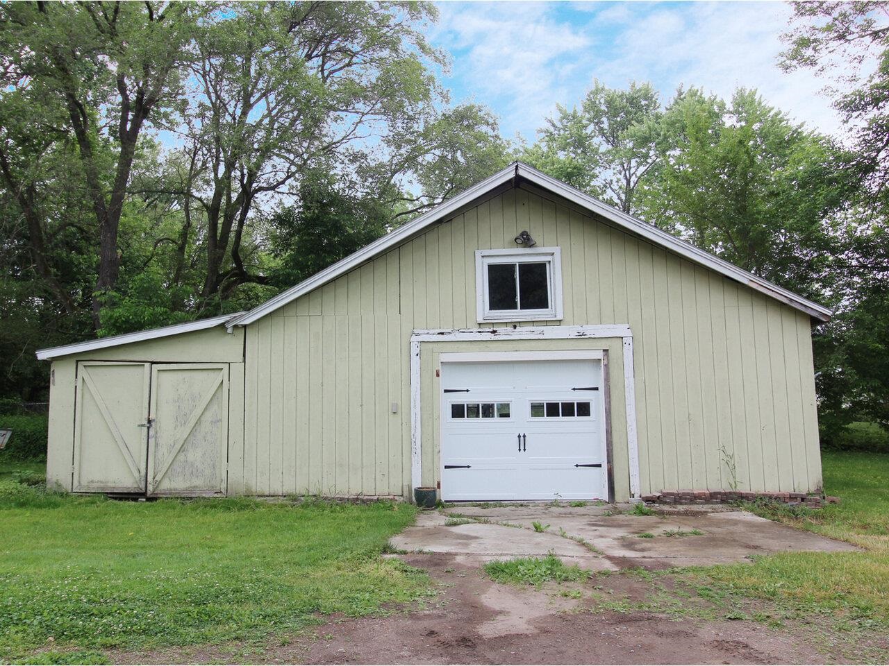 385 Broadlake Road Colchester, VT 05446 - Photo 25 of 40