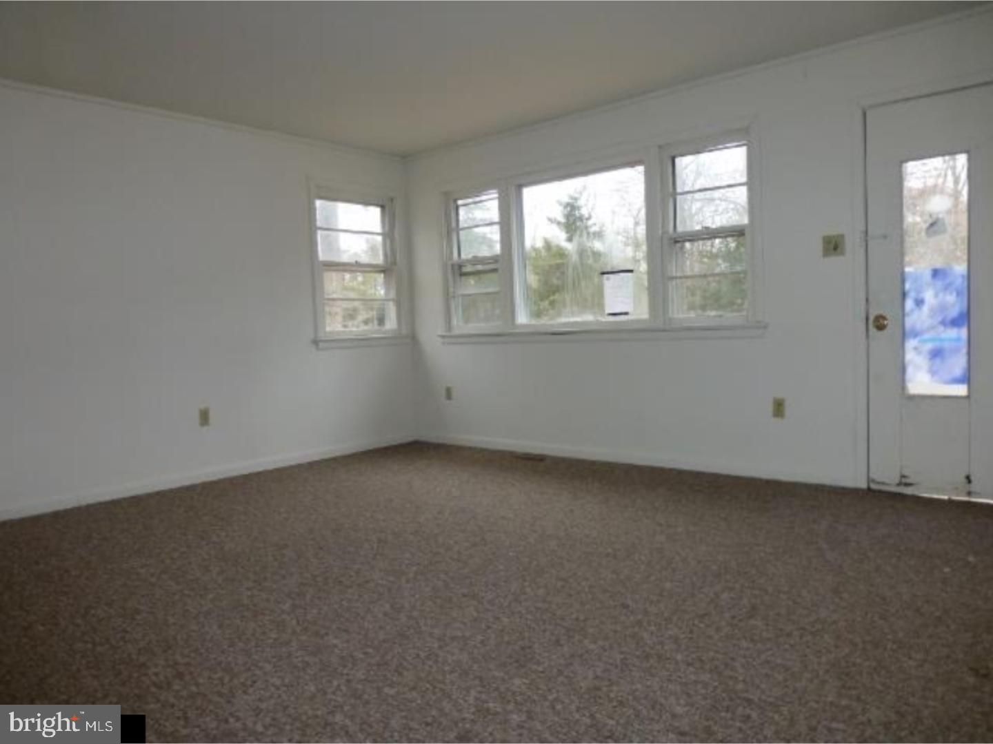 215 Shell Road Millville, NJ 08332 - Photo 2 of 20