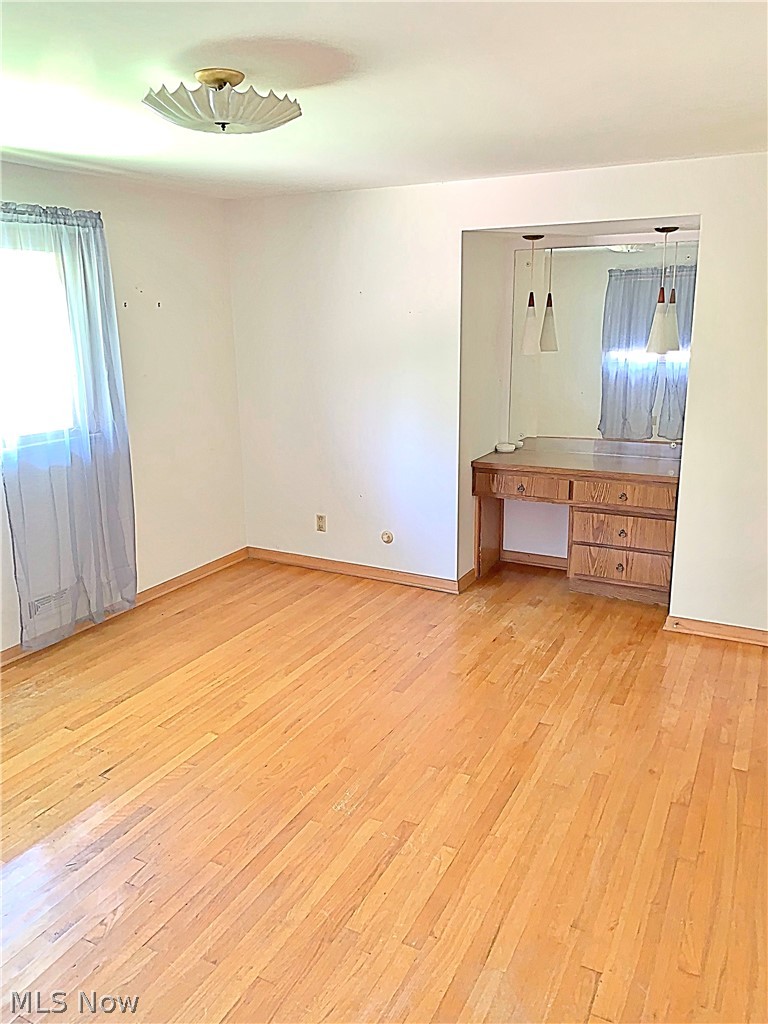 7597 Webster Road Cleveland, OH 44130 - Photo 6 of 22 Gallery Image 6