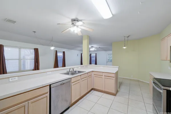 $1,795 | 6619 Chasethorn Drive, San Antonio, TX 78249