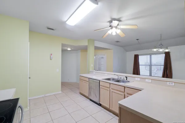$1,795 | 6619 Chasethorn Drive, San Antonio, TX 78249