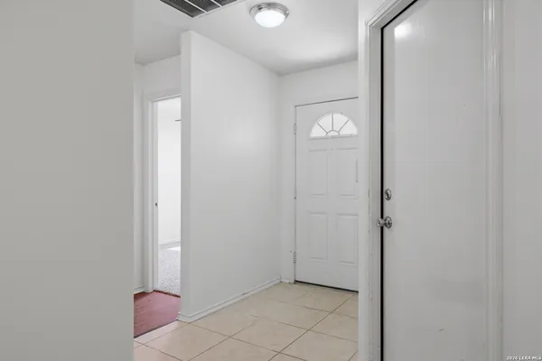 $1,795 | 6619 Chasethorn Drive, San Antonio, TX 78249